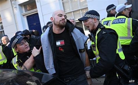 Clash Between Cops, Counter Protesters In London At Mega Pro-Palestine ...