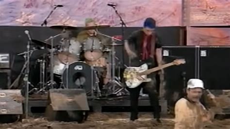 Green Day had a mud fight during their Woodstock 94 set | Louder