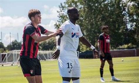 Amical Moussa Konaté marque mais Amiens s incline à Bournemouth