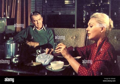 Kim novak vertigo 1958 directed hi-res stock photography and images - Alamy