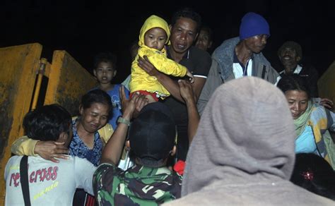 Indonesia Authorities Raise Highest Volcano Alert On Bali Island Thousands Evacuated Photos