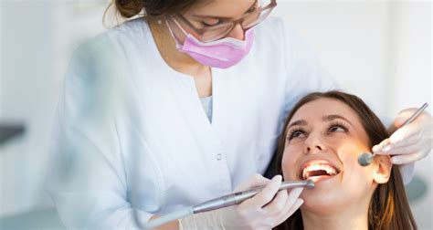 How To Choose The Right Dentist According To The Haute Beauty Smile Experts