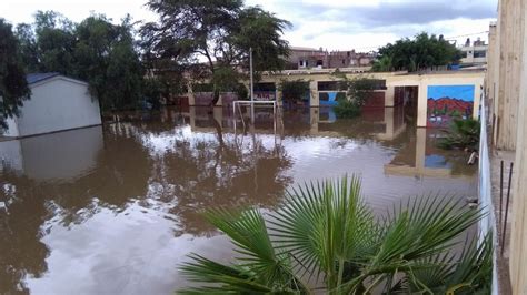 Colegios Inundados Por Fuertes Lluvias En Chiclayo Rpp Noticias