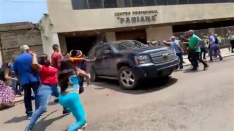 Atacan Veh Culo De Juan Guaid En Puerto La Cruz