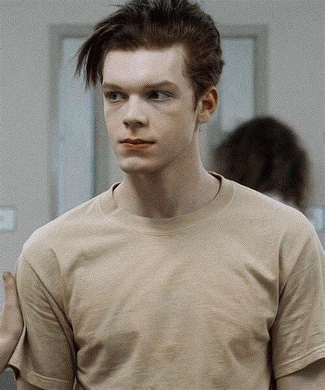 Cameronmonaghan As Ian Gallagher Shameless Ian Shameless Cameron