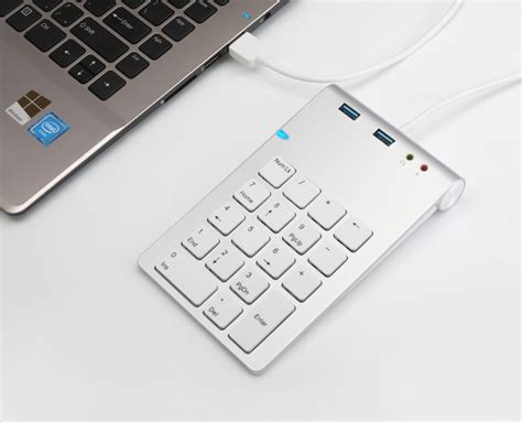 Rocketek Usb Numeric Keypad Keys With Two Usb Hubs Rocketeck