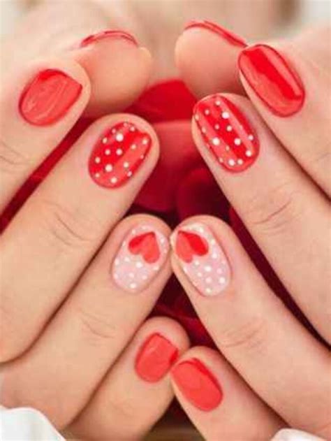 Red Nail Ideas To Inspire Your Next Mani Reiterbanjos