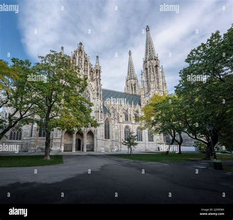 Votive Church Votivkirche Vienna Austria Stock Photo Alamy