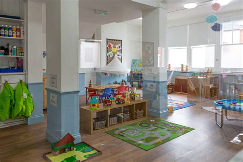 The secret Hilliers nursery that contains rare floral species 8