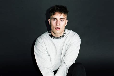 5 Sam Fender Facts To Explore His Rapid Rise To Fame