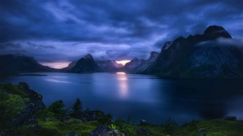 デスクトップ壁紙 日光 風景 山々 日没 湖 自然 反射 草 空 雲 日の出 ノルウェー 朝 海岸 月光