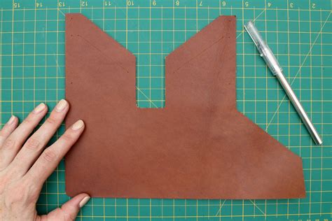 Cutting Leather : 7 Steps - Instructables