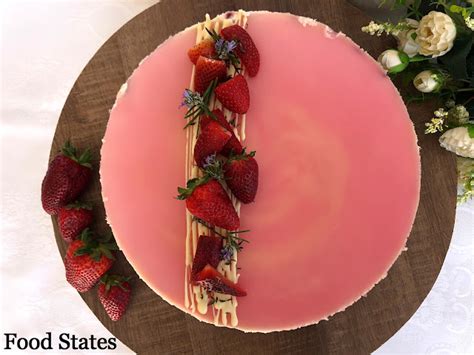 Cheesecake με λευκή σοκολάτα και φράουλες Food States