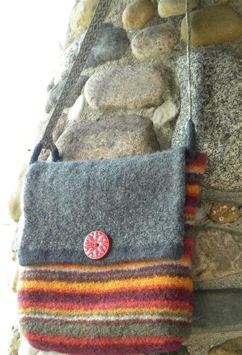 Pin By Emilie Queva On Sac Wool Bags Felt Bag Felt Purse