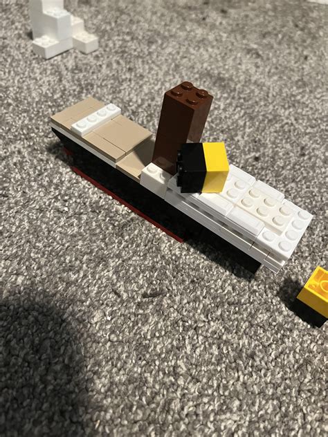 Finished my mini lego titanic (with iceberg) : r/titanic