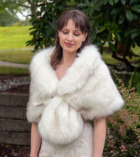 Ivory Faux Fur Wrap With Brown Tips Faux Fur Stole Faux Fur Shawl Bridal Wrap Faux Fur Shrug Etsy