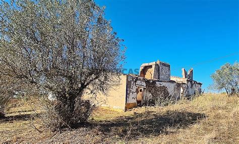 Quintas e casas rústicas Ruína à venda em Santo Aleixo SUPERCASA