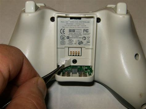 Xbox 360 Wireless Controller Left Analog Stick Replacement - iFixit ...