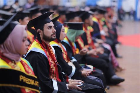 Unila Meluluskan Mahasiswa Dari Berbagai Jenjang Dan Program Studi