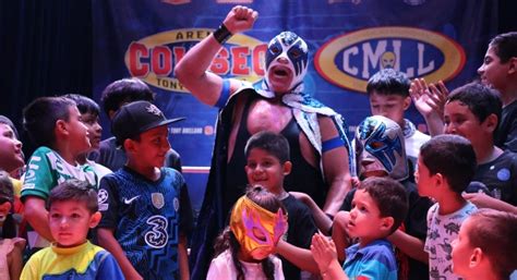 Se Vive Un Momento Muy Emotivo En La Arena Coliseo Tony Arellano