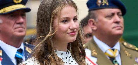 Así Va A Ser La Jura De Bandera De La Princesa Leonor Quién Va Y Dónde Verlo Mujer Hoy