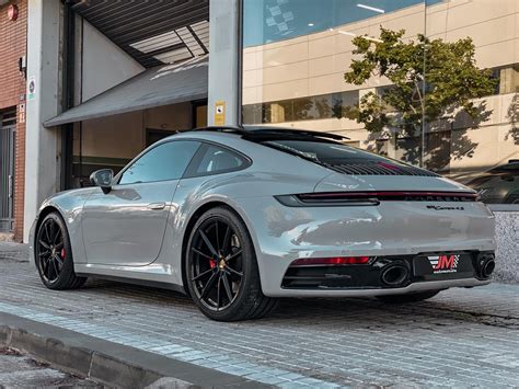 PORSCHE 911 992 CARRERA 4S COUPÉ NACIONAL GRIS CRAYÓN