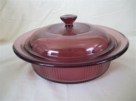 Corning Ware Visions Visionware Glass Cranberry Covered Casserole