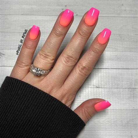 Neon Dip Powder Nails A Trendy Nail Art Option For 2023