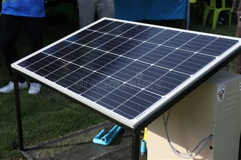 Energy-saving Solar Panels, the Concept of Reducing Global Warming for the Home Stock Photo ...