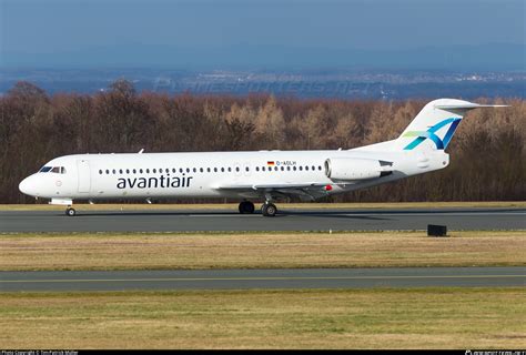 D AOLH Avanti Air Fokker 100 F28 Mark 0100 Photo By Tim Patrick