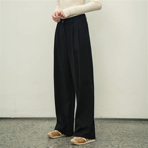 Sipt Muse Two Tuck Wide Slacks Black Siyazu