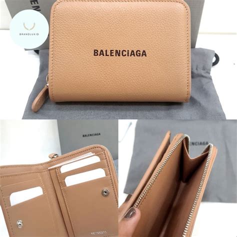 Promo Balenciaga Cash Bifold Compact Small Wallet Nude Beige Logo Leather Cicil 0 3x Kota