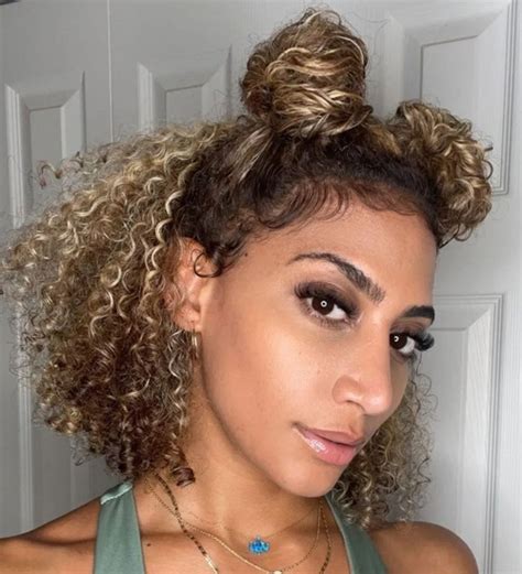 Short Hair Cuts For Curly Hair 2021 Get Trendy Curls With These Chic