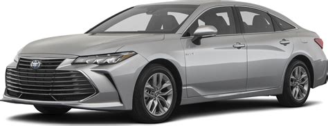 2020 Toyota Avalon Hybrid Reviews Pricing Specs Kelley Blue Book