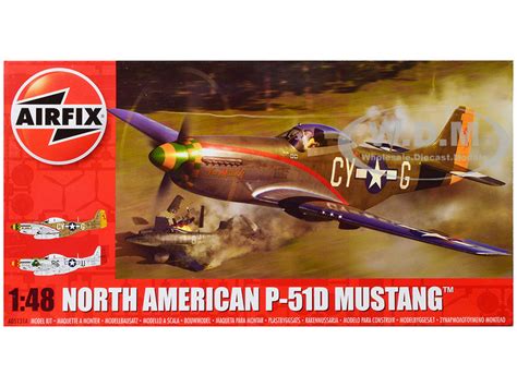 Level 2 Model Kit North American P 51D Mustang Fighter Aircraft with 2 ...