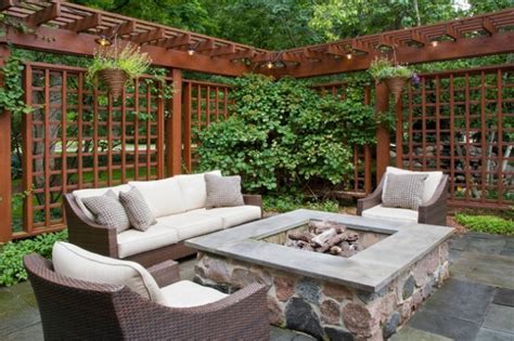 Effective Ideas How To Make Small Outdoor Seating Area