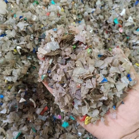 Unwashed PET Bottle Flake Plastic PET Flake Latest Price