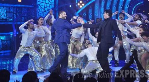 When Salman Khan And Shah Rukh Khan Owned The Dance Floor Ranveer