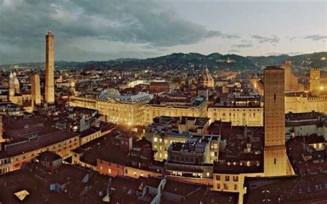 Bologna City Center Walking Tour Getyourguide