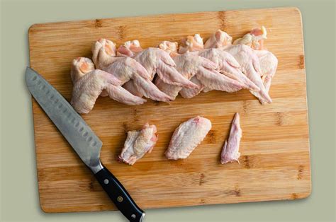 How To Cut A Chicken Wing The Right Way