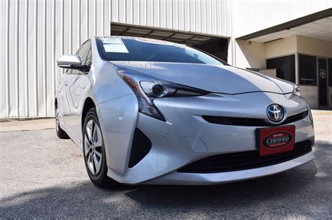 Certified Pre Owned 2018 Toyota Prius Two Hatchback In San Antonio 203243a Red Mccombs Automotive