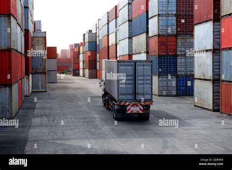 Cargo Trucks Hi Res Stock Photography And Images Alamy