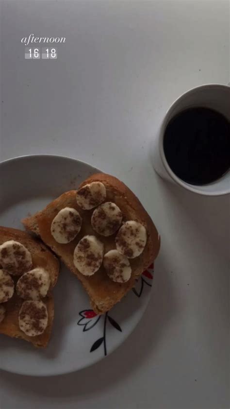 coffee break pão banana e canela em pó cafézinho Cinnamon