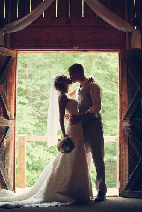 Ashley & Holt's Rustic Barn Wedding - Missouri Rustic Weddings