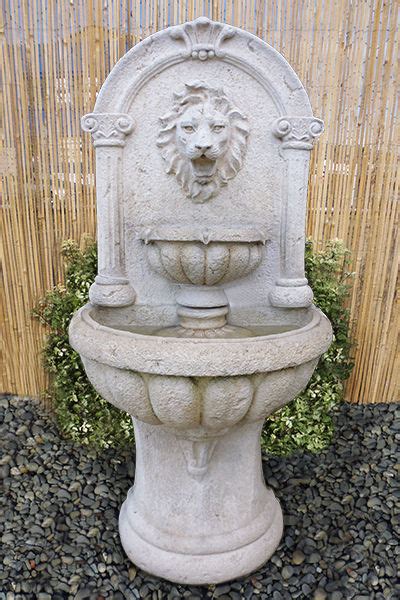 Lion Acacia Fountain | Creative Castings