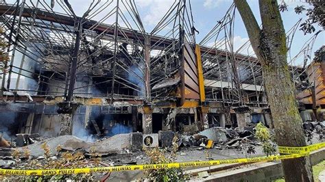 Gedung MPP Pekanbaru Terbakar Layanan Perizinan Dan Non Perizinan