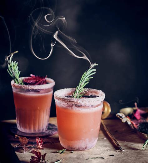 Smoked Mezcal Paloma Recipe Elle Gourmet