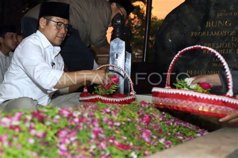 Muhaimin Iskandar Ziarah Ke Makam Presiden Soekarno Antara Foto