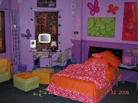 10 Funky 2000s Bedroom Decor Ideas That Set The Stage For Y2k Design