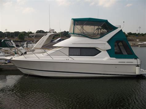 1999 Bayliner 2858 Ciera Command Bridge Motor Yachts For Sale Yachtworld